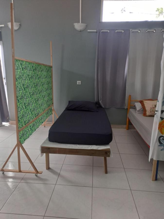 Laure Hebergement Faaa Bagian luar foto